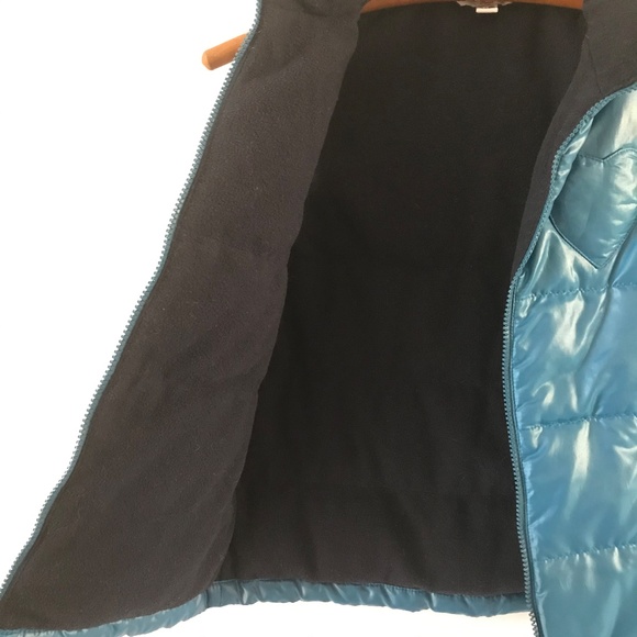 Brooks Brothers Blue Puffer Down Filled Vest & Merrell Pom Hat - Picture 5 of 15